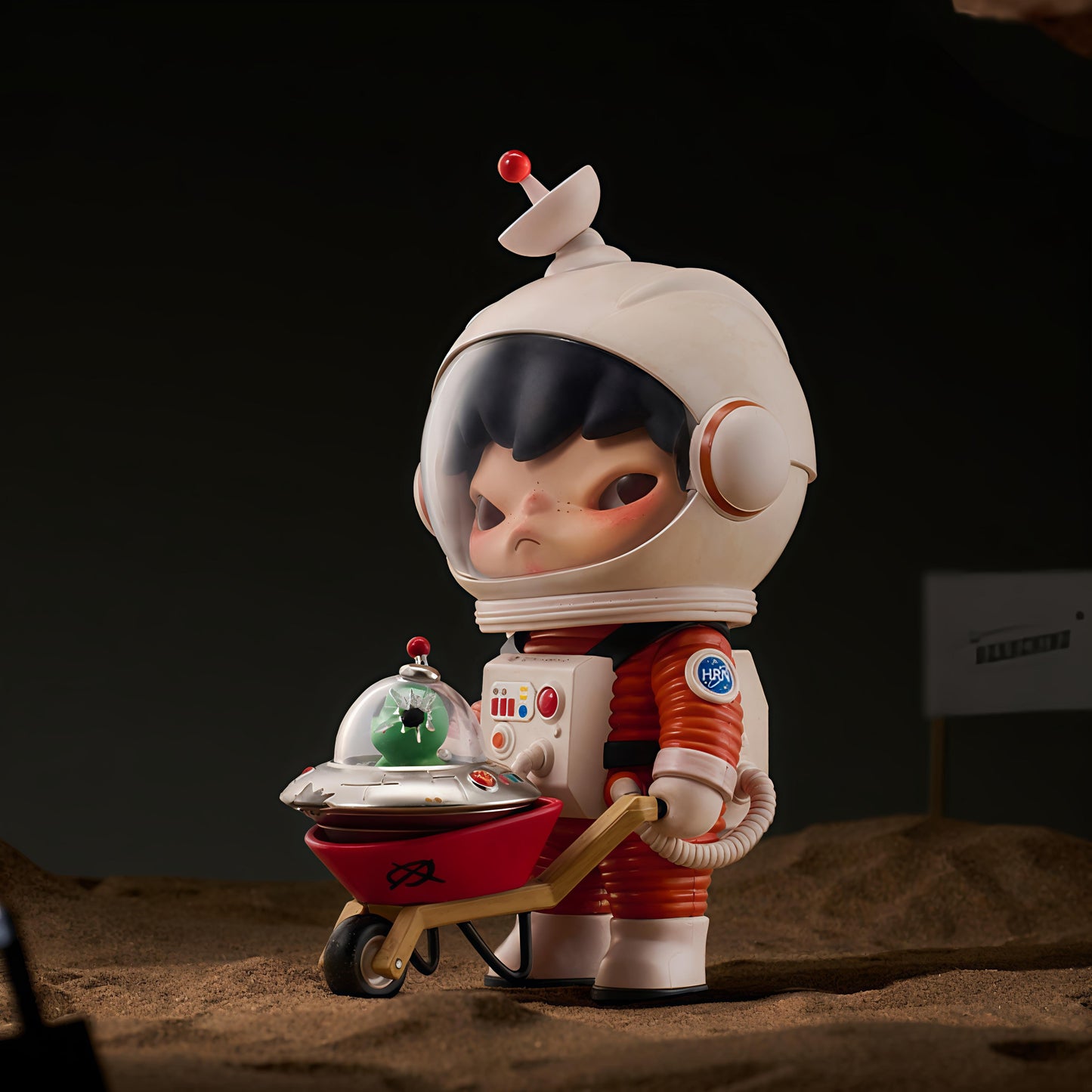 【preorder】POP MART Hirono Search For Aliens Figurine Dolls