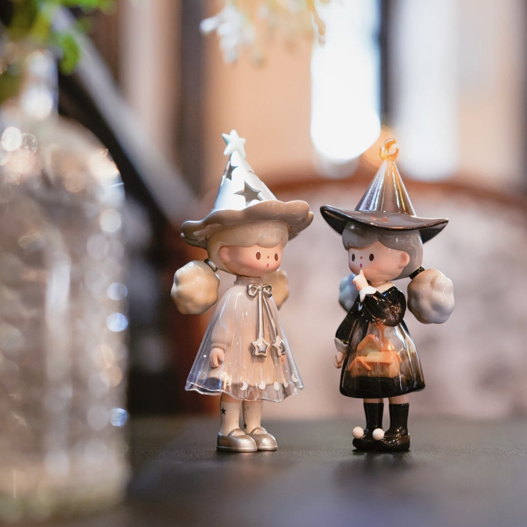 Molinta Chasing Light Series toy surprise box Dolls