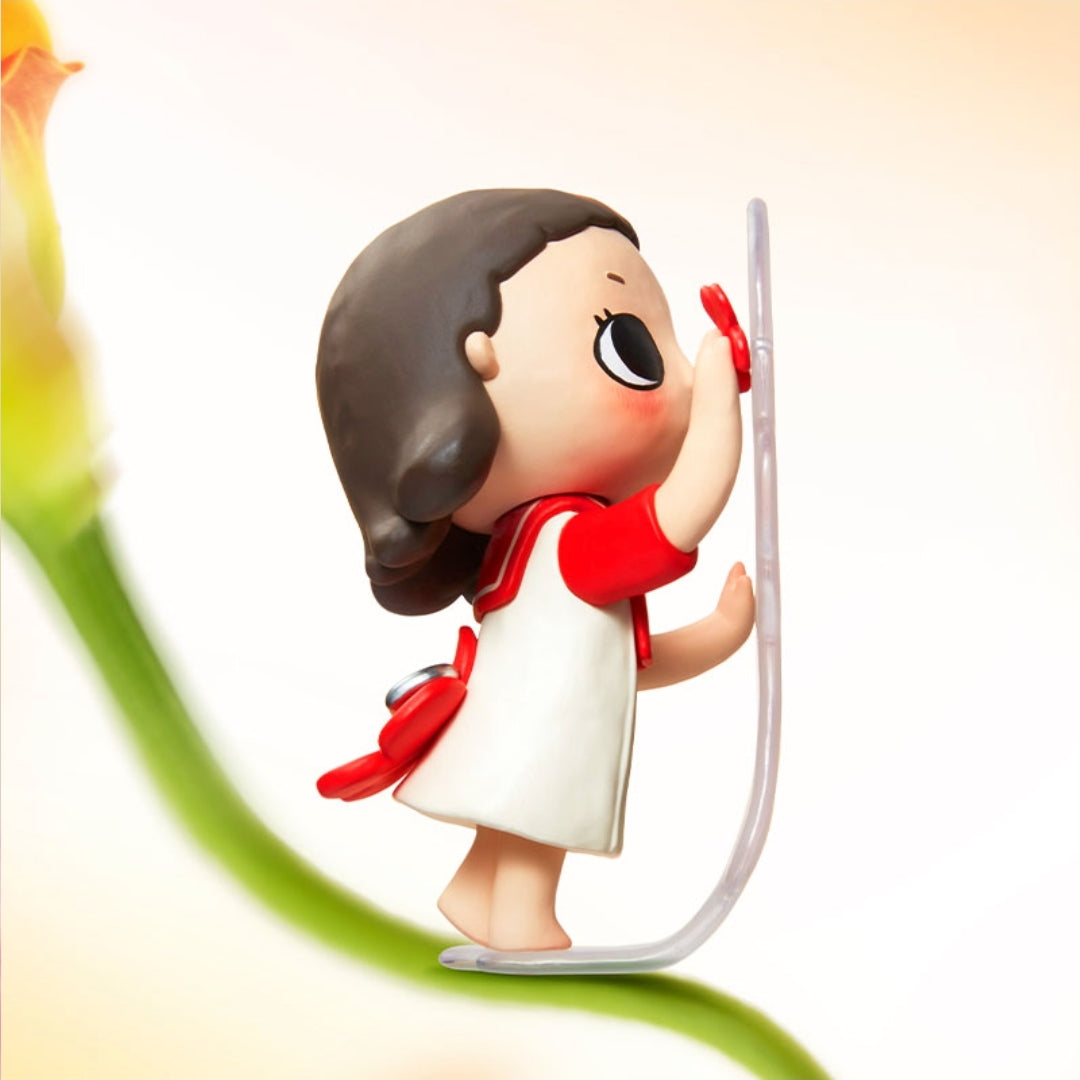 【pre order July 25th】POP MART Nyota I Am The Seasons Series toy surprise box Dolls