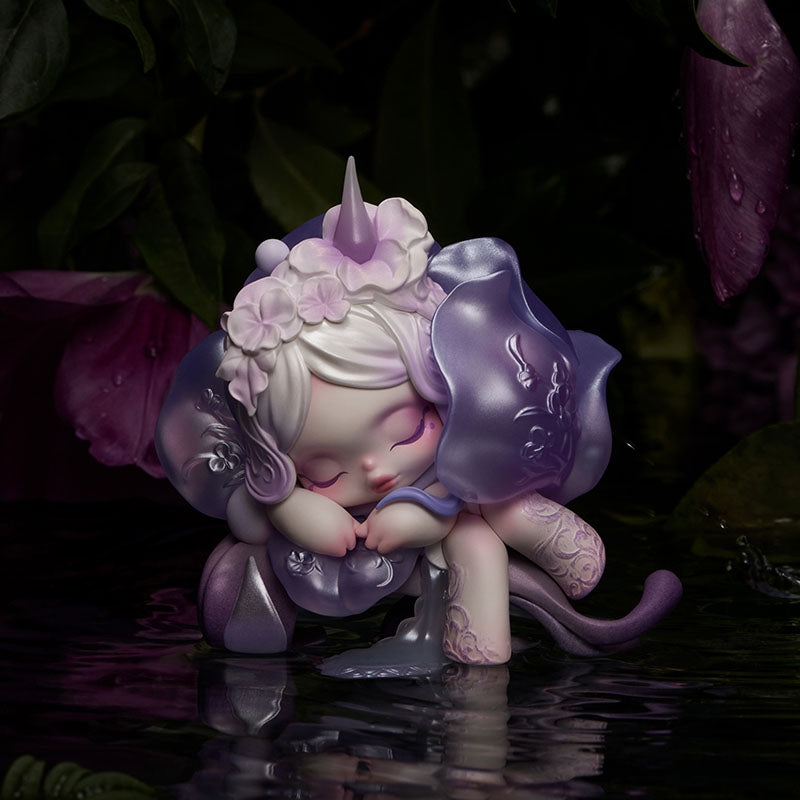 【preorder】POP MART SKULLPANDA Petals in Four Acts Series toy surprise box Dolls