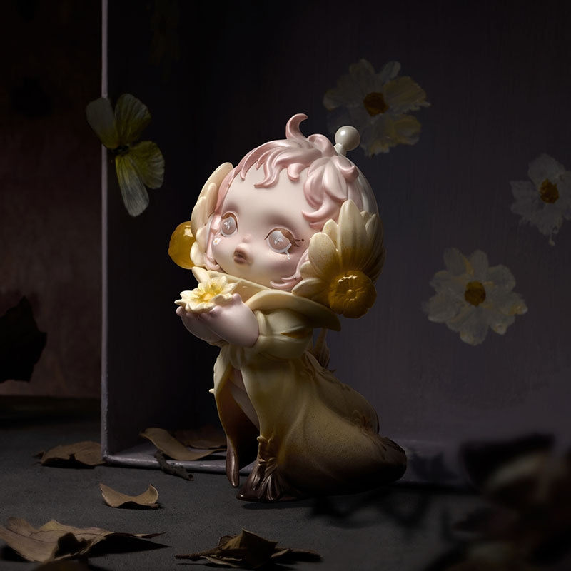 【preorder】POP MART SKULLPANDA Petals in Four Acts Series toy surprise box Dolls