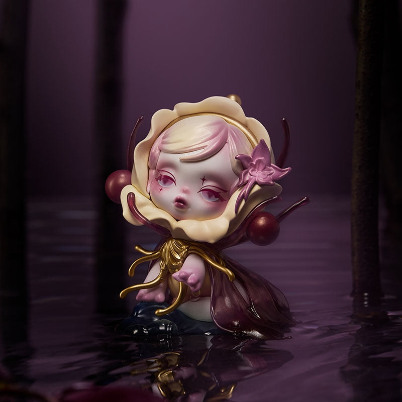 【preorder】POP MART SKULLPANDA Petals in Four Acts Series toy surprise box Dolls