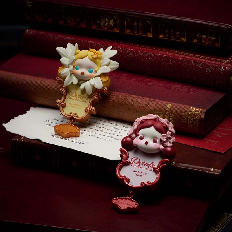 【preorder】POP MART SKULLPANDA Petals in Four Acts Fridge Magnet Series toy surprise box Dolls