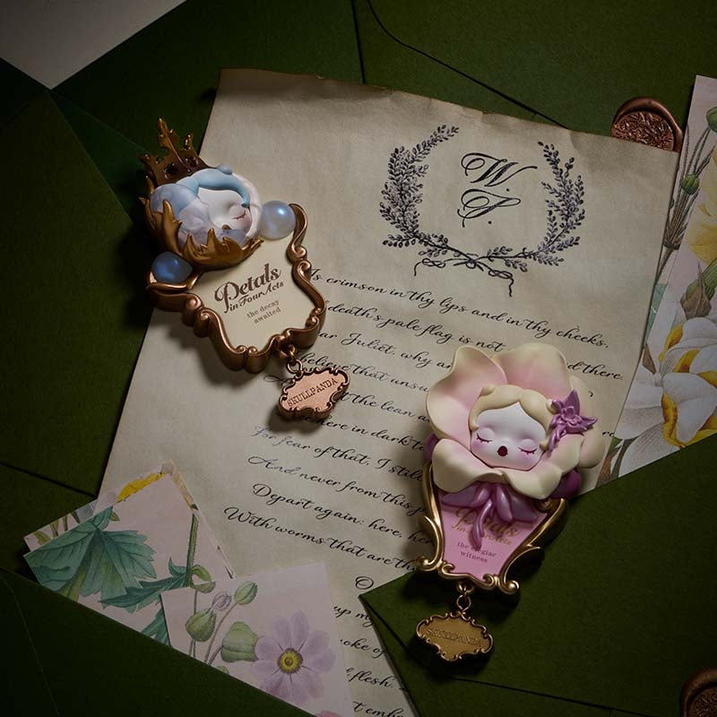 【preorder】POP MART SKULLPANDA Petals in Four Acts Fridge Magnet Series toy surprise box Dolls