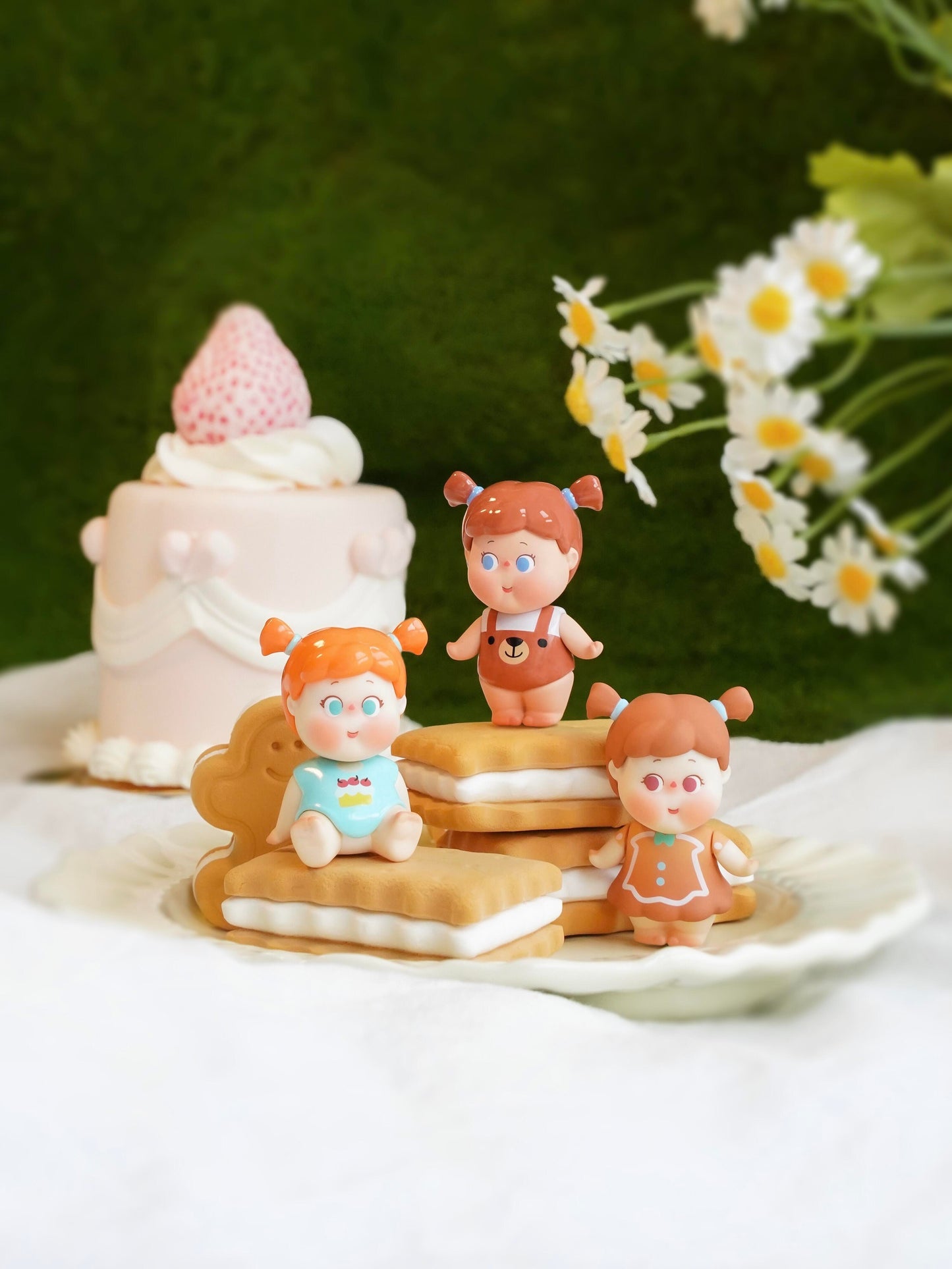 Hello, Valala Queen Minibean toy surprise box Dolls