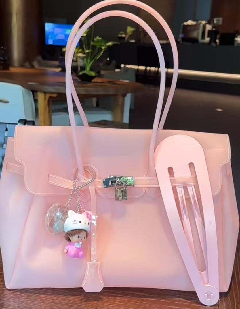 Strawb3rry003 Link - Confirm Item